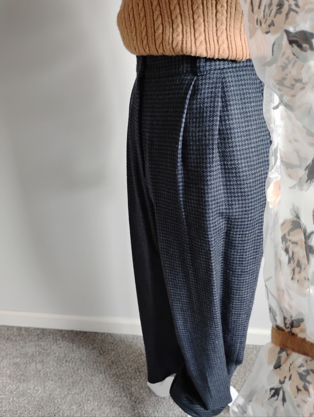 Talbots Vintage Wool Pleat Front Trousers Navy Blue Gray Houndstooth Size 14 Pet - Picture 7 of 16